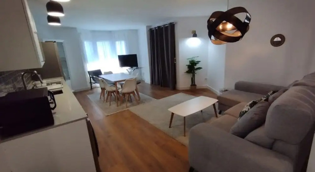 Studio 2 Bed-1 Bathroom for 3 NO Terrace F-3