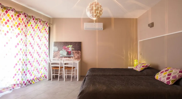 Двухместный номер Standard Logis Hotel Restaurant L Auberge Cigaloise