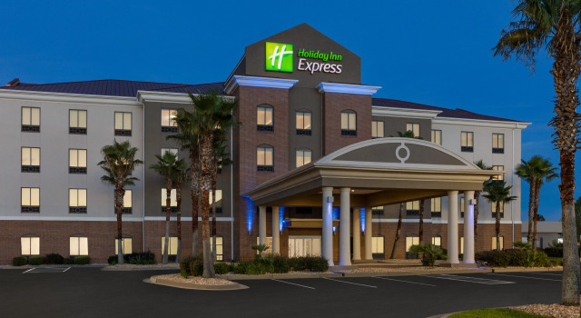 Holiday Inn Express Hotel & Suites Waycross by IHG, Boek Hotel Hotels in Georgia met parkeren, Parkeren