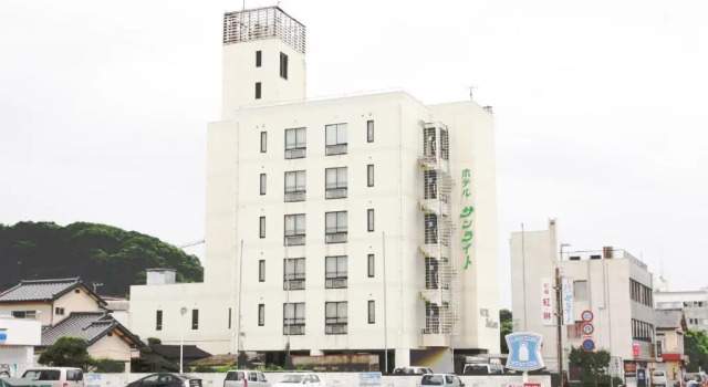 Ｔａｂｉｓｔ Ｈｏｔｅｌ サンライト, Varaa Hotelli  