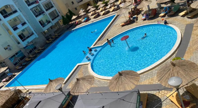Joni's Pool Condo 10