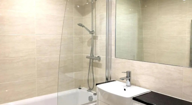 Апартаменты Superb 3-Bed 2-Bath with Wifi: Trendy Fitzrovia W1