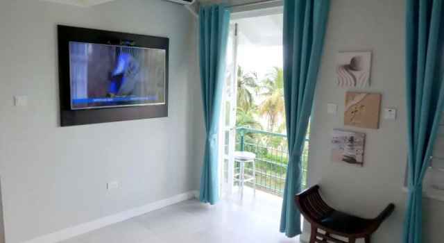 Beach Two Bedroom Loft Suite E29, Rezervovat Hotel Hotely v Ocho Rios Coast s bazénem, Bazén
