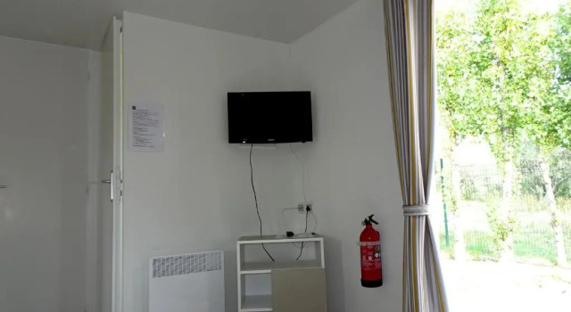 Camping L'Evasion, Забронировать Кемпинг Отели Фонтес с бассейном, Бассейн