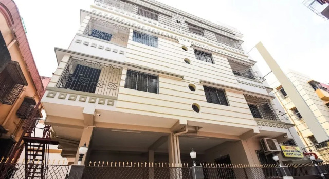 OYO 8189 Shree Krishna Guest House