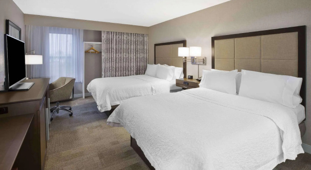 Четырёхместный номер Standard Hampton Inn Toledo-South/Maumee