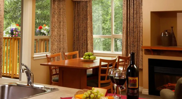 Люкс с 2 комнатами Pemberton Valley Lodge