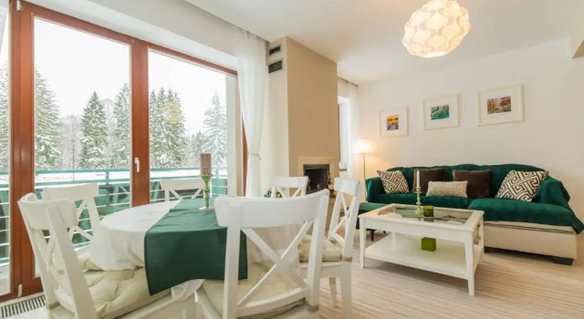 Charming 2-Bedroom, Silver Mountain, A Building