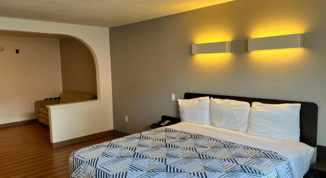 Люкс Quality Inn & Suites Biloxi - Ocean Springs