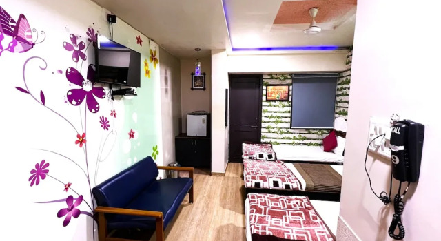 Hotel Vandana Palace, Book Hotel Hoteller i Surendranagar med parkering, Parkering