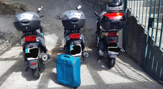 Апартаменты Amalfi Blue Flowers A
