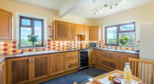 Cargurra Park Farm, Book Landbrugsophold Hoteller i Boscastle med parkering, Parkering