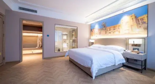 Номер Deluxe Vienna Hotel Zhongkai Road Branch