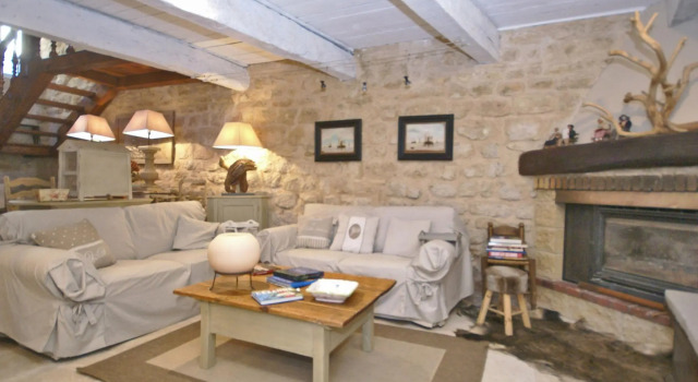Splendid Villa in Viens with Swimming Pool, Reserva ahora Villa Viens Provenza-Alpes-Costa Azul