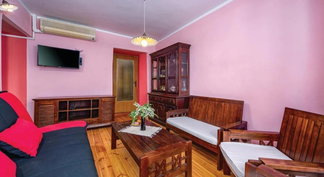 Beautiful Home in Nedescina With Wifi and 3 Bedrooms