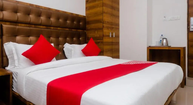Riva International by OYO Rooms, Забронировать Отель Отели штата Махараштры 3 звезды, 3*