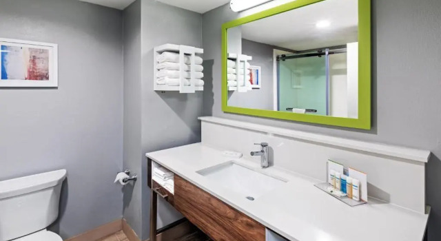 Четырёхместный номер Standard Hampton Inn Sulphur Lake Charles