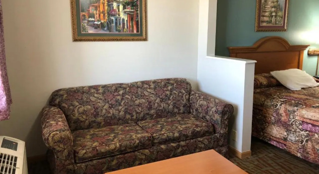 Четырёхместный люкс Countryside Suites Omaha