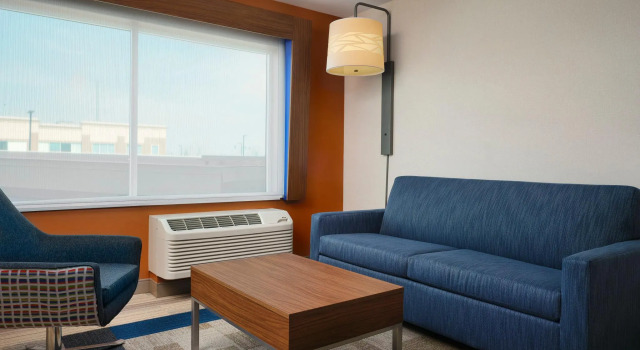 Четырёхместный люкс Holiday Inn Express & Suites - Lockport by IHG
