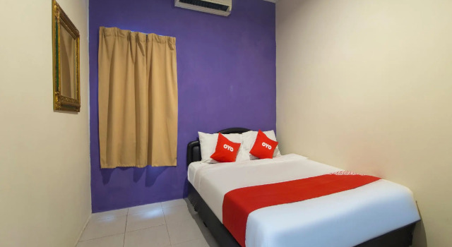 Двухместный номер Deluxe OYO 44100 Hotel Casavilla Petaling Jaya