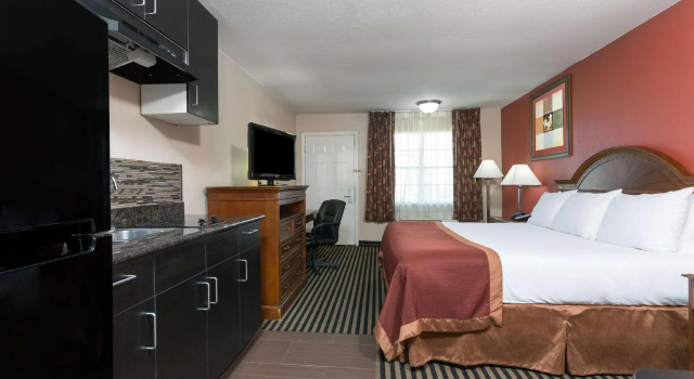 Двухместный люкс Baymont by Wyndham Port Arthur - Groves Area