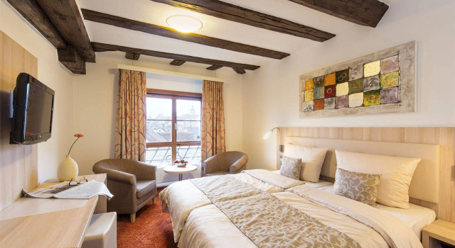 Hotel Altes Brauhaus garni, Забронировать Отель Отели Ротенбург-об-дер-Таубер с завтраком, рядом с Церковь Святого Духа, Завтраки