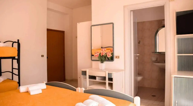 Hotel Zeus, Reserva ahora Hotel Hoteles baratos en Rávena