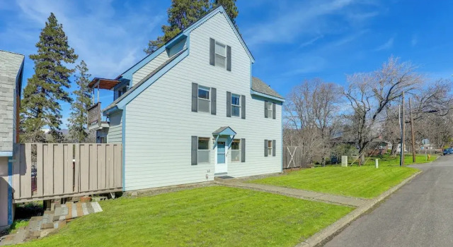 Апартаменты Hot Tub & Decks: Central Hood River Townhome!