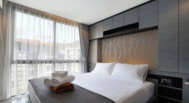 Номер Deluxe Citygate 2 BR Pool View P503-4