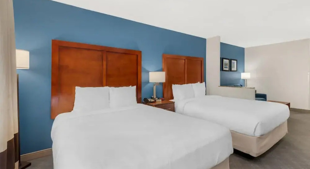 Люкс Comfort Inn & Suites Rifle