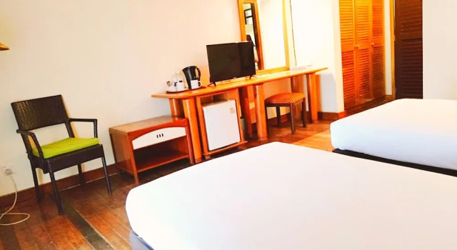 Двухместный номер Deluxe с балконом и с видом на сад Sutra Beach Resort, Terengganu