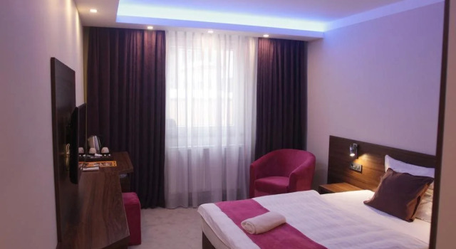 Golden Star Hotel
