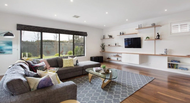 Hampton Haven with pool, Book Hotel Melbourne 
