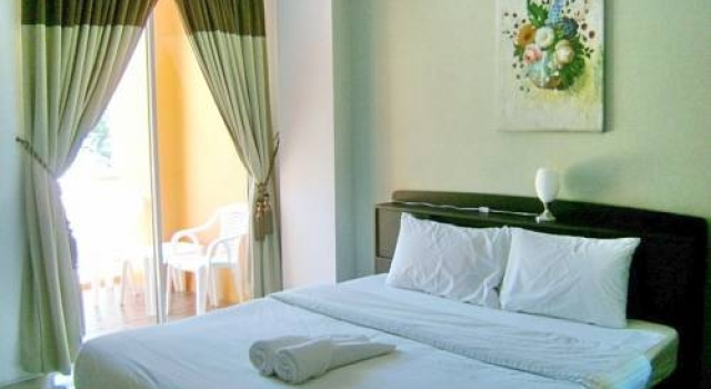 Baan Tonnam Guesthouse, Забронировать Отель Патонг-Бич остров Пхукет