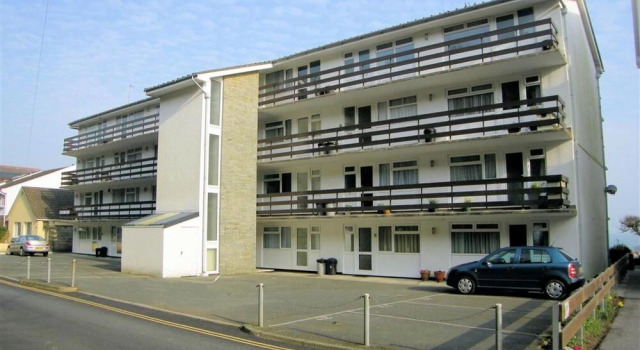 Beach Court 17, Забронировать Отель Сондерсфут 