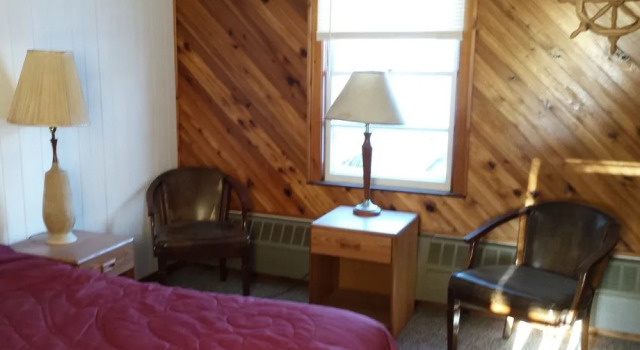 Cool City Motel, Book Motel Hoteller i Two Rivers med parkering, Parkering