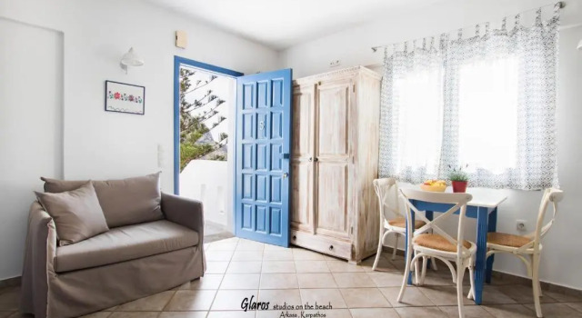 Glaros luxury studio on the Beach, Забронировать Отель Отели Карпатоса с парковкой, Парковка