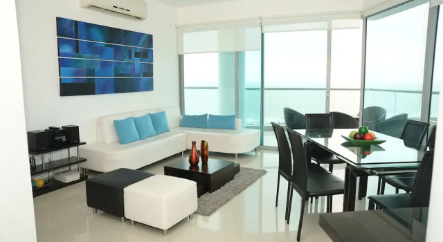 Апартаменты с 3 комнатами с балконом Modern 3 Bedroom Apartment With Sea-beach View