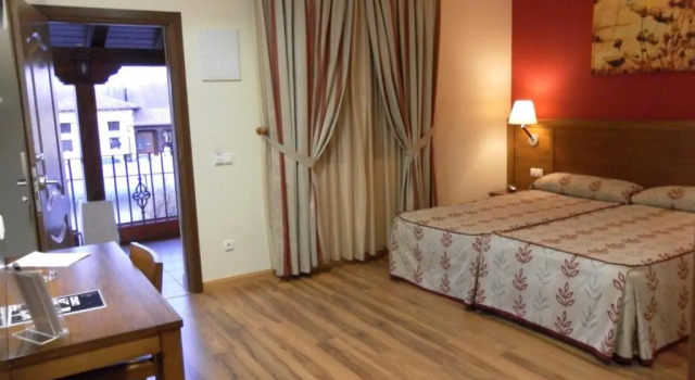 Одноместный номер Standard Hotel Milagros Rio Riaza