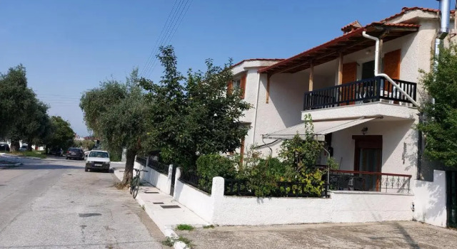 Fedra House
