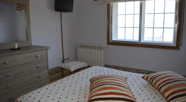 Apartamento coqueto de 3 habitaciones en COMBARRO, Book Apartment  