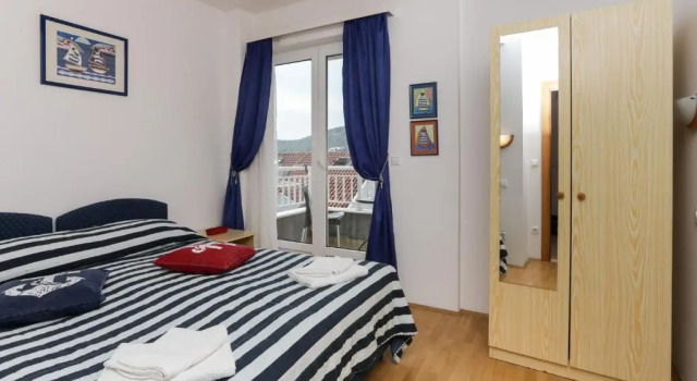 Апартаменты c 1 комнатой с балконом и с видом на город K-apartments