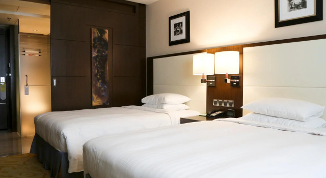 Двухместный номер Premium с видом на город Courtyard By Marriott Shanghai Xujiahui