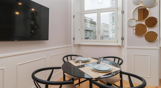 Porto Fancy Deluxe Apartment by GuestReady, Забронировать Апартаменты/квартира Бонфим Порту, рядом с Театр Coliseu do Porto