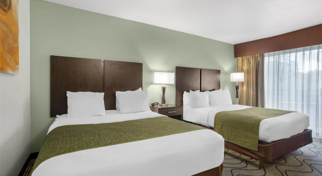 Четырёхместный номер Deluxe Best Western Gold Country Inn