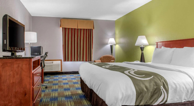 Двухместный номер Standard Quality Inn & Suites Bedford West