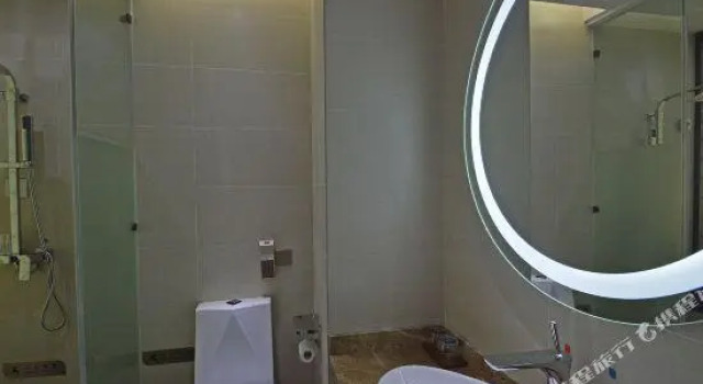 Кровать в общем номере (мужской номер) Lavande Hotel·Nanjing Dachang Metro Station