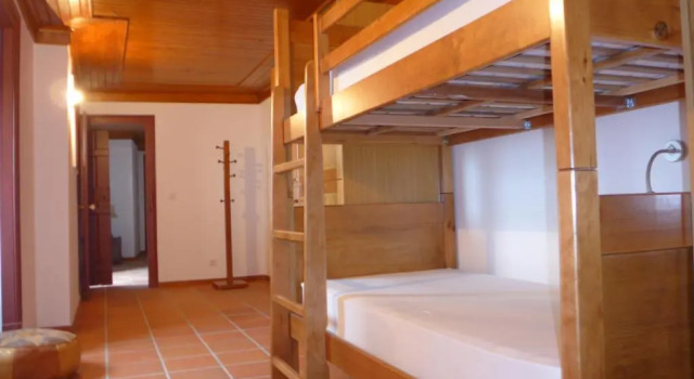Кровать в общем номере Quinta de São José dos Montes