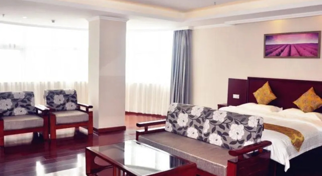 Трёхместный номер Standard Greentree Inn Xuzhou Benteng Avenue Express Hotel