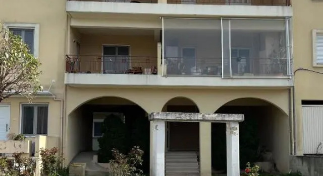 Clio City Center Apartments, Prenota Appartamento Hotel a Epiro con parcheggio, Parcheggio